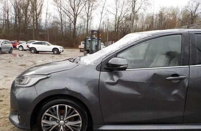 Toyota Yaris cena 42900 przebieg: 6720, rok produkcji 2023 z Tykocin małe 466